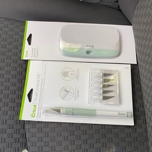 Cricut bundle